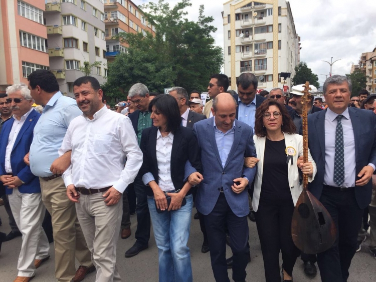 BALBAY AKP’Yİ GERÇEKLERLE YÜZLEŞMEYE ÇAĞIRDI. “ AKP YARATTIĞI IŞİD’İN HEDEFİ OLDU”